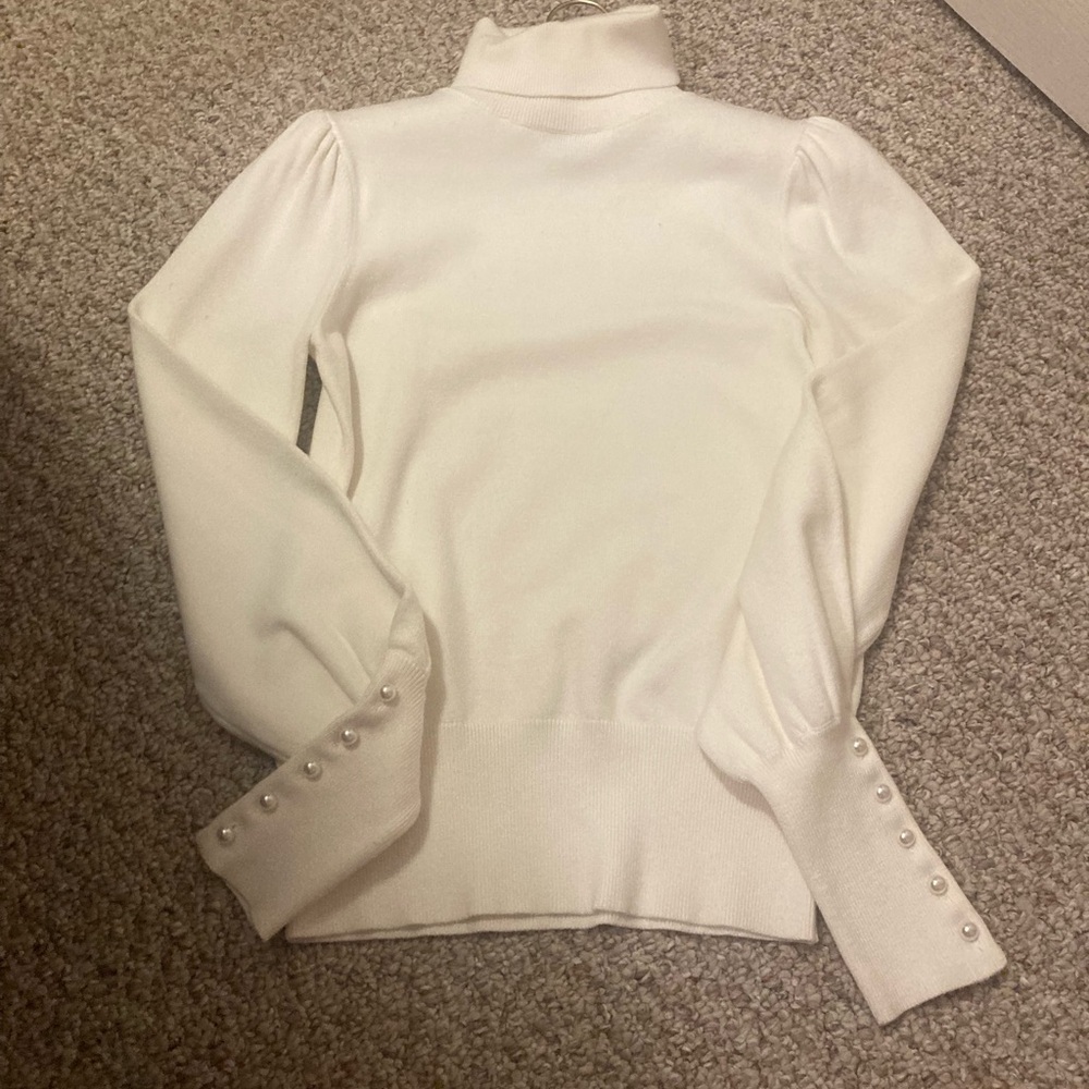 Brand New Forever 21 White Turtleneck Sweater with Pearl Accents Small